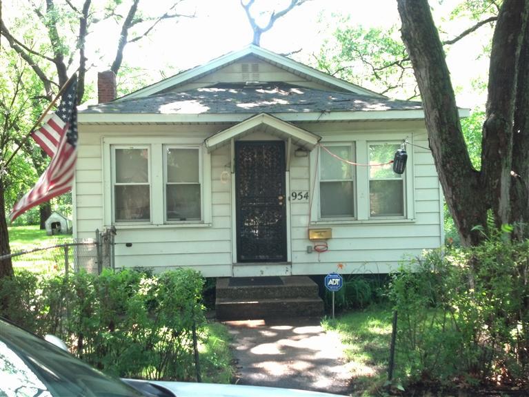 954 Wright Street, Gary, IN 46404 