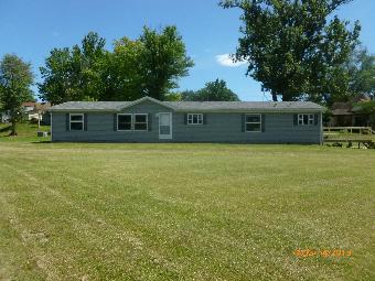 574 W Sylvandell St, Sullivan, IN 47882 