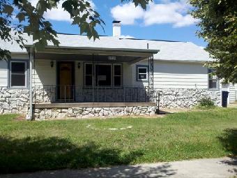 1714 N 27th St, Terre Haute, IN 47804 