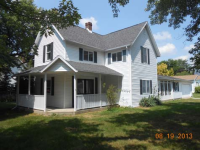 24 N Bolt St, Otterbein, IN 47970 