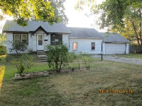 8515 Grace St, Highland, IN 46322 