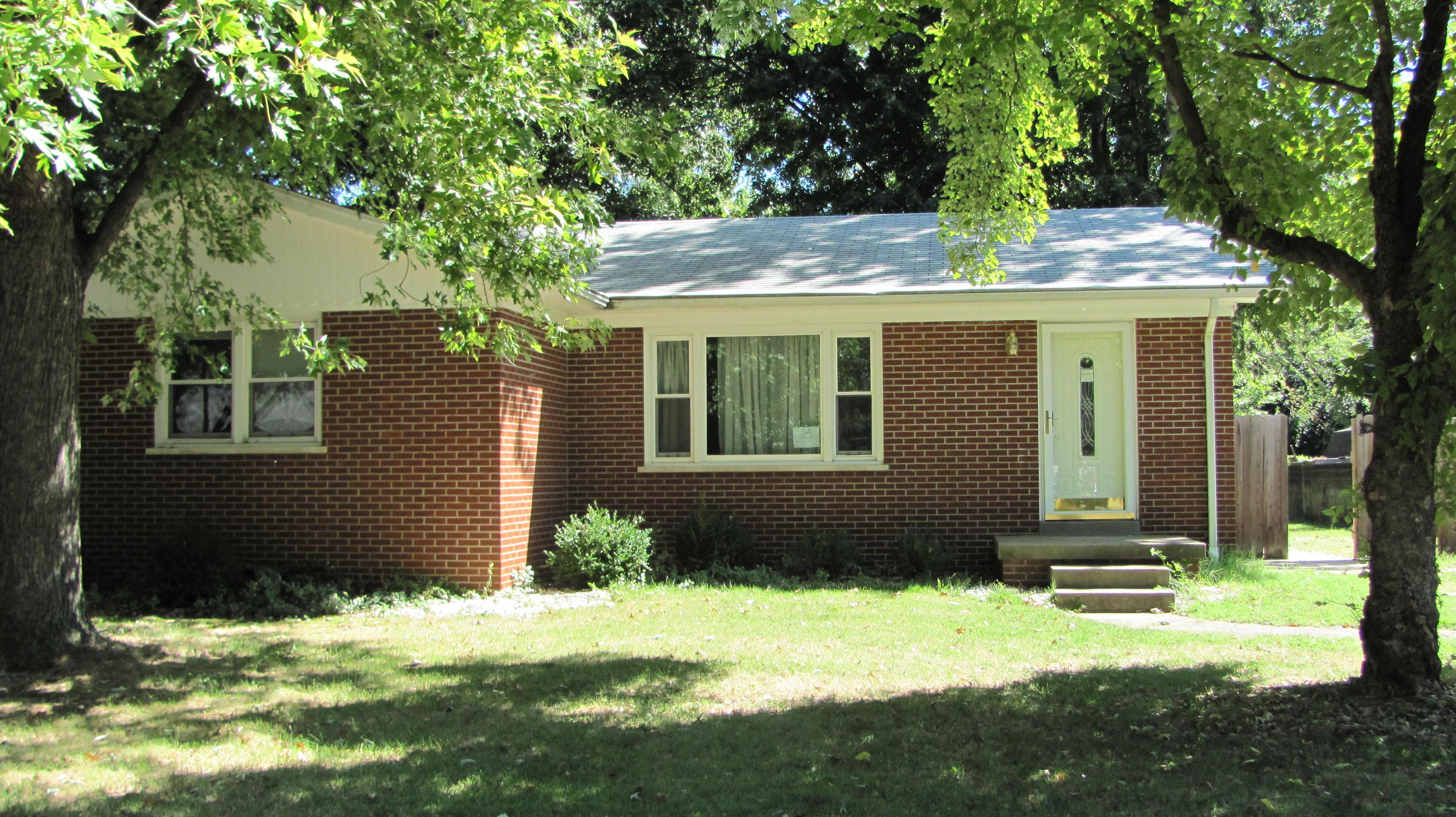 7976 Elna Kay Drive, Evansville, IN 47715 