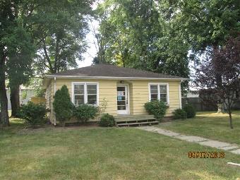 2208 E Hendricks St, Warsaw, IN 46580 