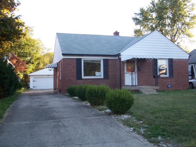 4711 Brookville Rd, Indianapolis, IN 46201 