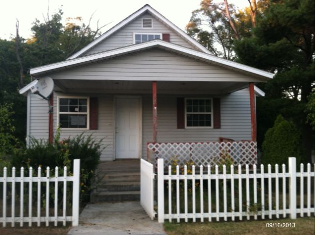 1816 Minnie St, Elkhart, IN 46516 