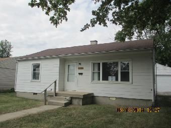 1709 Dewey St, Anderson, IN 46016 
