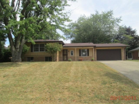 828 Bittersweet Ln, Anderson, IN 46011 