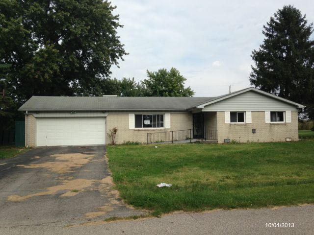 10904 E Coffey Dr, Columbus, IN 47203 