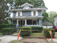 1009 Edwardsburg Ave, Elkhart, IN 46514 