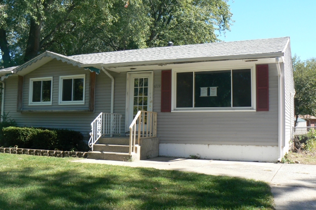 6779 Harrison St, Merrillville, IN 46410 