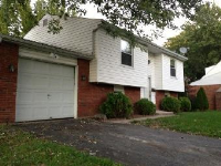 24 Woodmont Ct, Beech Grove, IN 46107 
