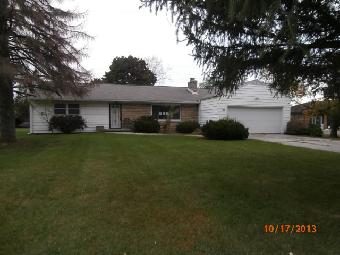 1720 Gillmore Dr, Fort Wayne, IN 46818 