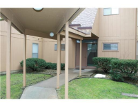 2002 ABBEY RD, South Bend, IN 46637 