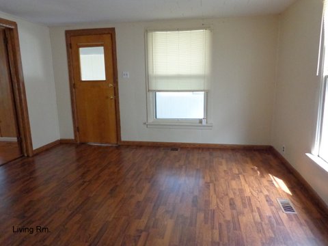 16 N 19th, West Terre Haute, IN 47885 