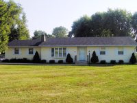 325 S. Lakeview Place, West Terre Haute, IN 47885 