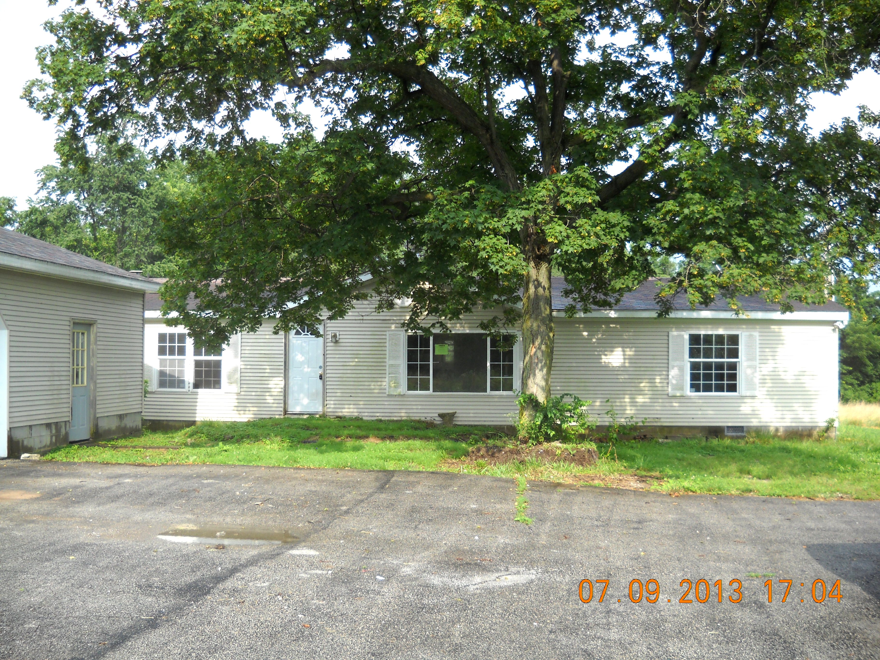 11834 N County Road 75, Farmersburg, IN 47850 