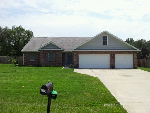 900 Beechwood, Clinton, IN 47842 