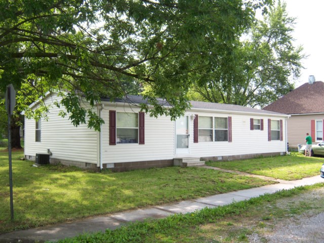 793 N VANDALIA ST, Brazil, IN 47834 