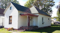 1007 S 10th Street, Terre Haute, IN 47807 