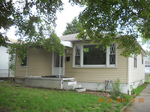 1534 7th Avenue, Terre Haute, IN 47807 