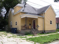 212 Gilbert Ave, Terre Haute, IN 47807 
