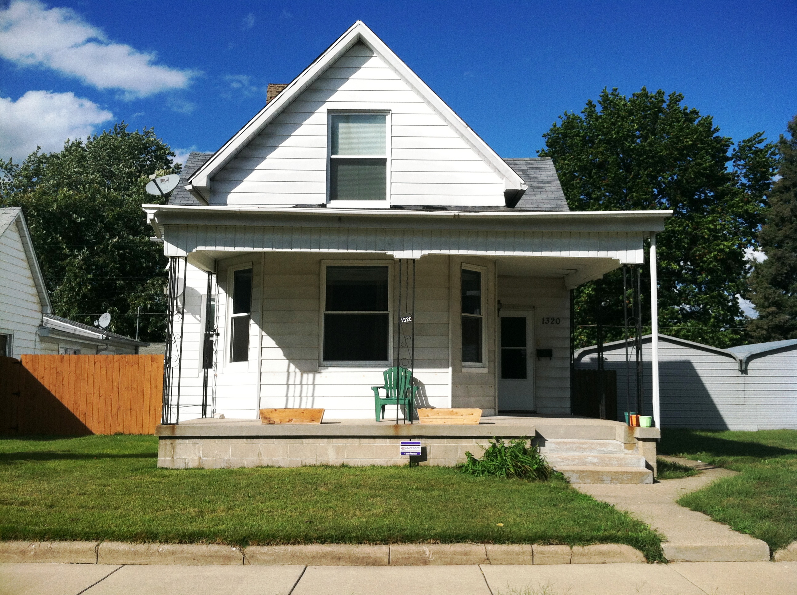 1320 4th Avenue, Terre Haute, IN 47807 