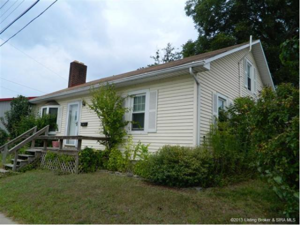 110 West Poplar St, Corydon, IN 47112 