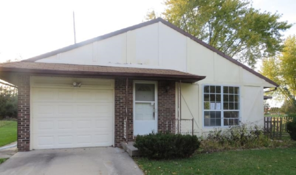1245 Tower Dr, Logansport, IN 46947 