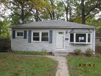 415 S Lawrence St, Hobart, IN 46342 