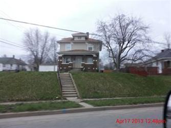 1902 Prairie Ave, South Bend, IN 46613 