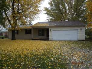 3517 North Shore Acres Ct., Monticello, IN 47960 