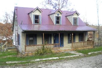 935 N Wolf Rd, Bloomfield, IN 47424 