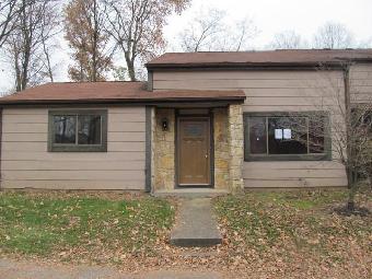 5653 Twin Lakes Ct, Indianapolis, IN 46237 