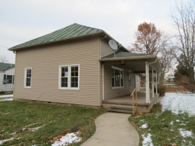 207 S Cherry St, Lynn, IN 47355 