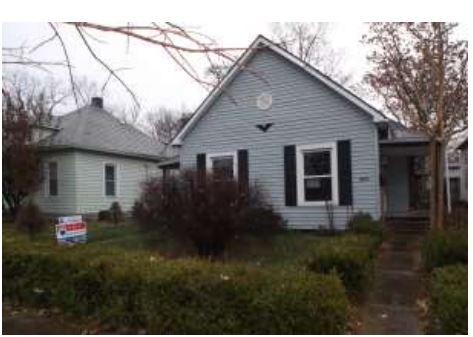 1426 South 11th 1/2 St, Terre Haute, IN 47802 