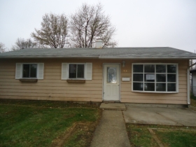 414 N 6th St, Elwood, IN 46036 
