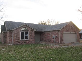 975 Alexander St, Greenwood, IN 46143 