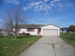 6040 W 175th Avenue, Lowell, IN 46356 
