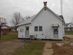 641 E Main St, Elnora, IN 47529 