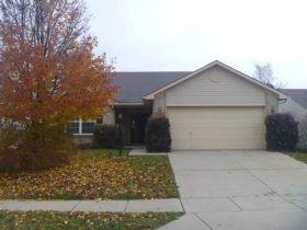 1374 Summer Meadow Ct, Indianapolis, IN 46217 