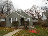 1618 Hildreth St, South Bend, IN 46615 