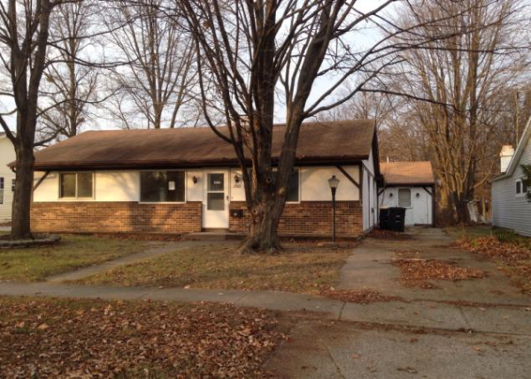 2501 Hazelwood Ave, Fort Wayne, IN 46805 