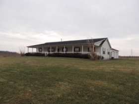 225 E 400 S, Huntington, IN 46750 