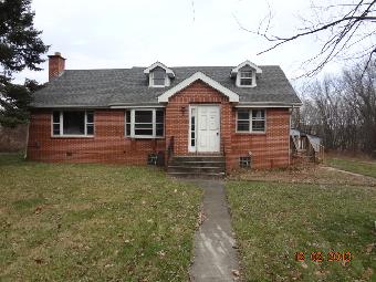 309 W Division Rd, Valparaiso, IN 46385 
