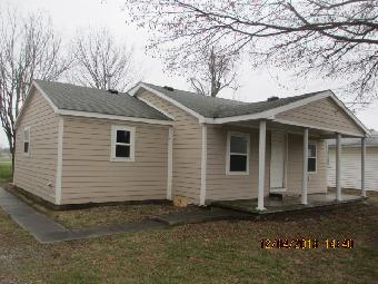 708 Jefferson St, Frankton, IN 46044 