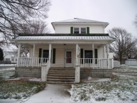301 E Main St, Mentone, IN 46539 