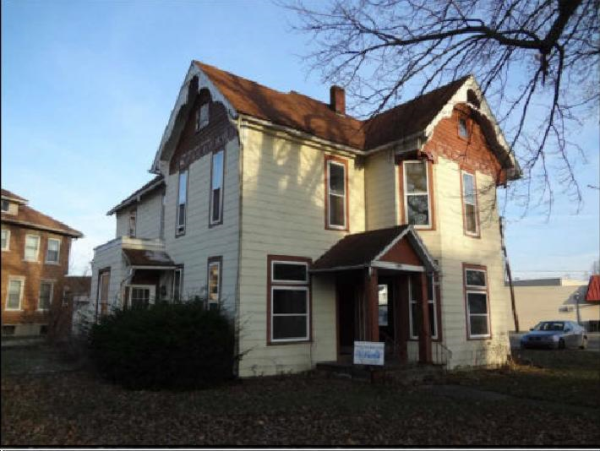 747 Byron St, Huntington, IN 46750 