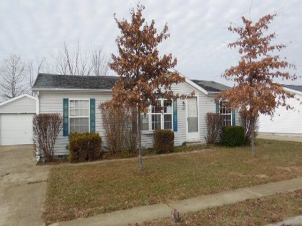 4668 Autumn Ridge L, Columbus, IN 47203 