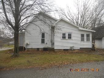 58 Long St, Cloverdale, IN 46120 