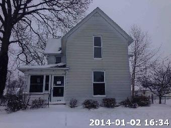 1922 Noble St, Anderson, IN 46016 